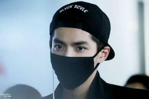 国产口罩男和S受视频,揭秘网络热传视频背后的故事